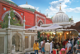 Hindistan'da yetişen evliyadan ve Çeştiyye yolunun büyüklerinden