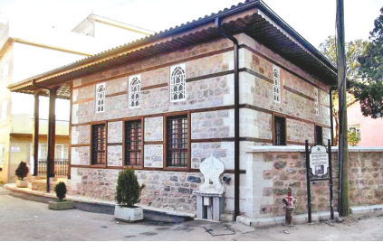 Osmanlı Devleti zamanında Bursa'da yaşayan evliyadan.
