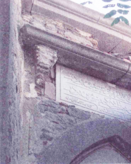 Evliyanın büyüklerinden. Halvetî yolunun Mısriyye kolunun şeyhi