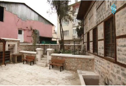 Osmanlılar zamanında yetişmiş âlim ve evliyadan.