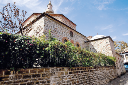 Tarih ve Hanefî mezhebi fıkıh âlimi.