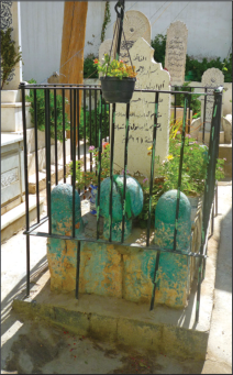 Halife Harun Reşid zamanında yaşayan meczup (Allah aşkının sarhoşu) ve velî bir zat.