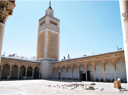 Kıraat, hadis, tasavvuf ve Malikî mezhebi fıkıh âlimi.