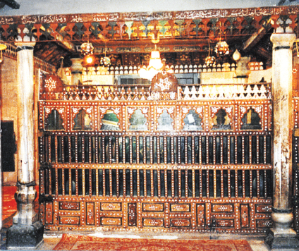 Tebe-i tâbiîn'in büyüklerinden, Mısır'da yetişen meşhur hadis ve fıkıh âlimlerinden.