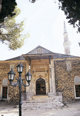 Osmanlı âlimlerinin en meşhurlarından. Türk alimlerinin baş tacı.