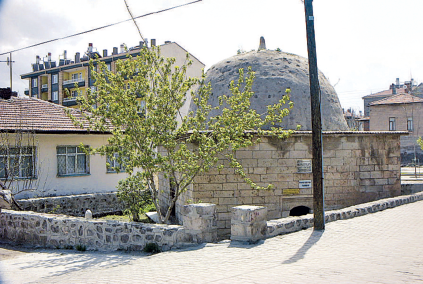 Anadolu'da yetişen meşhur velilerden.
