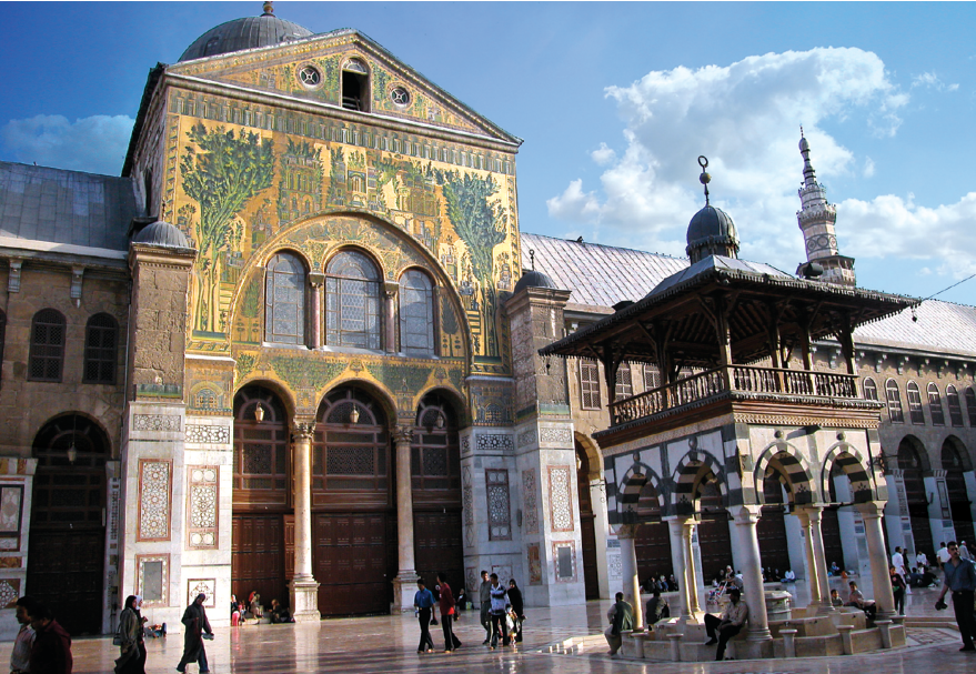 Evliyanın büyüklerinden ve Şafiî mezhebi fıkıh âlimi.