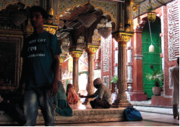 Hindistan'da yetişen evliyadan ve Çeştiyye yolunun büyüklerinden