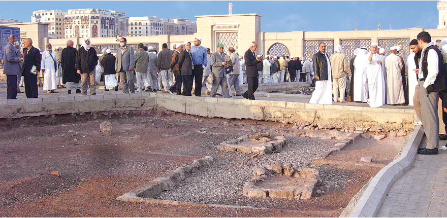 Ehl-i Sünnet'in amelde dört hak mezhebinden biri olan Malikî mezhebinin imamı.