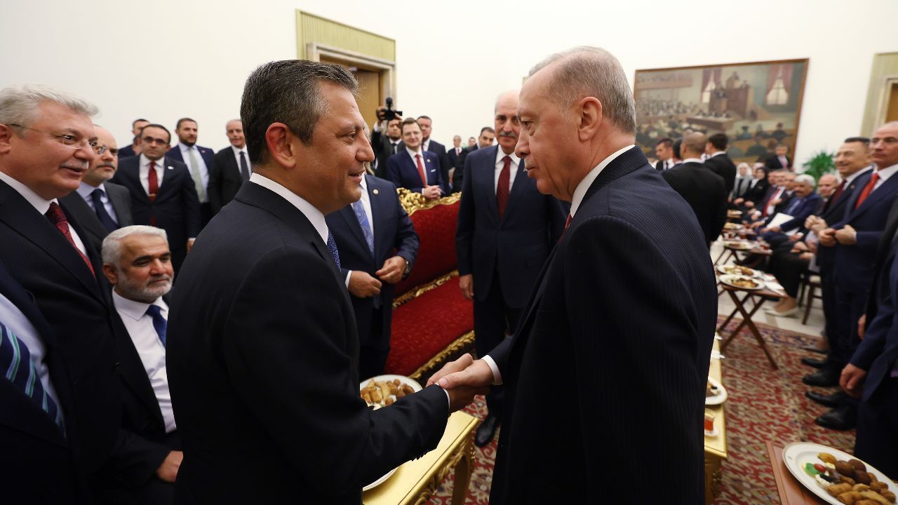 AK Parti'den Erdoğan-Özel görüşmesine ilk yorum -AK Parti'den Erdoğan-Özel görüşmesine ilk yorum