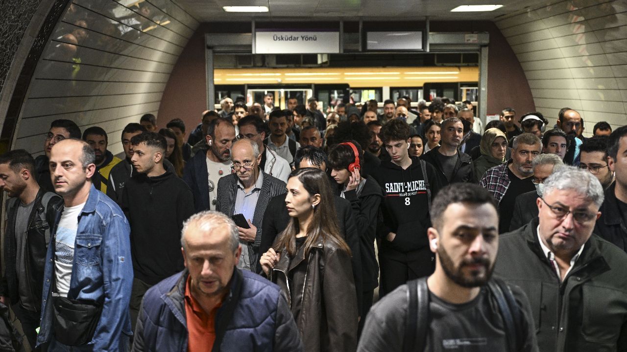  -İstanbul'un göbeğinde metro çilesi