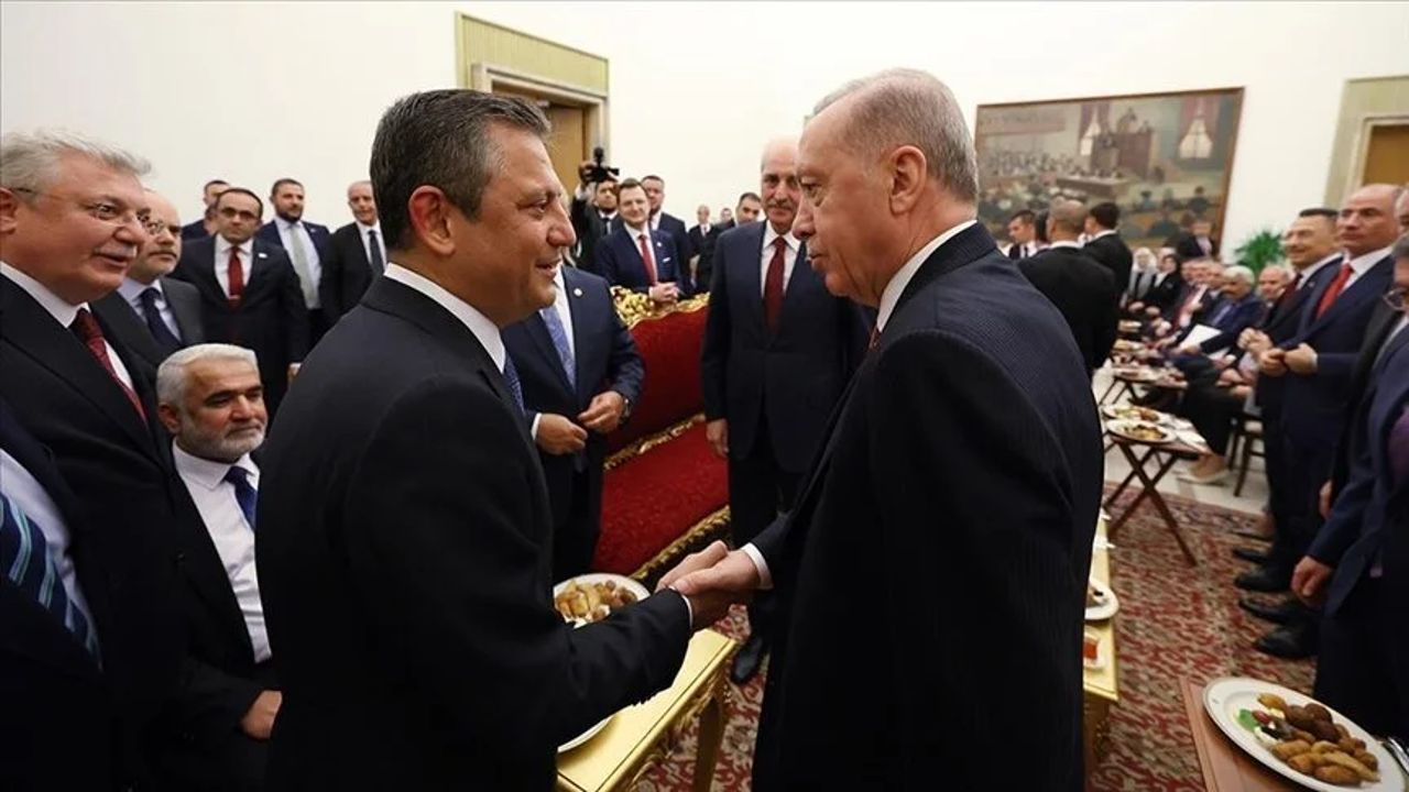  -Gözler Erdoğan-Özel görüşmesinde