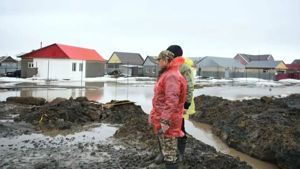 Kazakistan'da kar suyu taştı, köyler su altında kaldı! 2 bin kişi tahliye edildi - DÜNYA