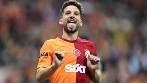 Galatasaray'a Sivasspor maçı öncesi Mertens'den kötü haber - SPOR