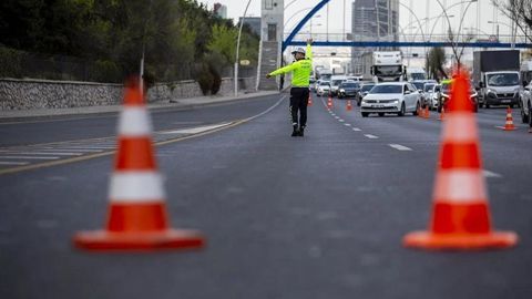  -İstanbul’da 1 Mayıs nedeniyle birçok yol trafiğe kapatıldı