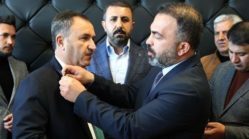 CHP'nin belediye başkan adayı AK Parti'ye geçti - Politika
