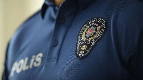 Bitlis Emniyet Müdürü'nün eşinin görev yerini ifşa eden 3 polis yakalandı - Gündem