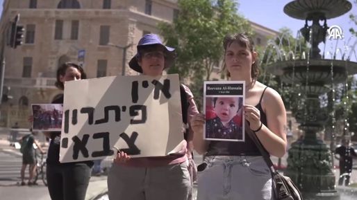 İsrailli aktivistlerden Kudüs'ün batısında savaş karşıtı protesto - Dünya