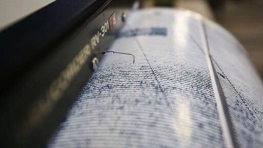 İzmir'de korkutan deprem! İlk verileri AFAD açıkladı - Gündem