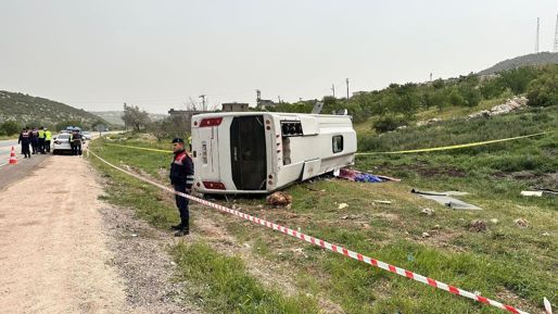 Gaziantep'te can pazarı! Yolcu otobüs devrildi: 1 ölü, 7 yaralı - Gündem