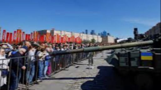 Batı Ukrayna'ya göndermişti, Rusya ele geçirdi: Rus tank sergisi - Dünya