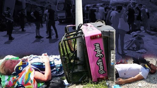 Su savaşı kaza getirdi! Antalya'da turistleri taşıyan safari araçları çarpıştı: 1'i ağır 15 yaralı - Gündem