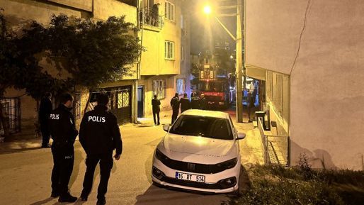 Bursa'da rehine krizi: Tüm ailesini bıçakla odaya kilitledi - Gündem