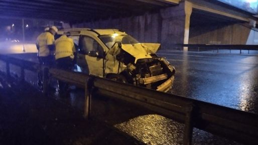 İstanbul'da alkollü sürücü dehşet saçtı! 2 kişi ağır yaralandı - Gündem