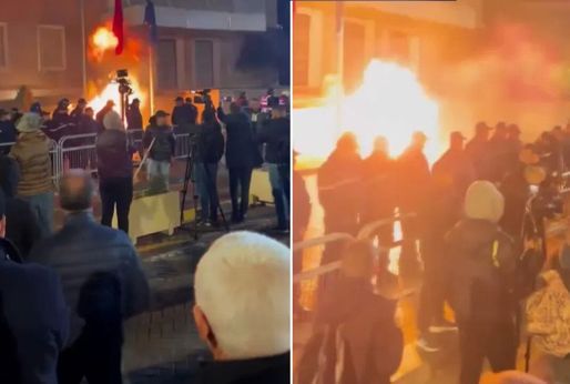 Arnavutluk sokakları karıştı! Muhaliflerden hükümet binasına molotoflu saldırı - Dünya
