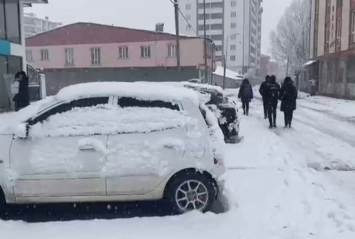 Ağrı Patnos'ta eğitime kar engeli - Gündem