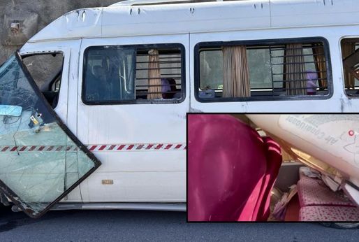 Hatay'da lastiği patlayan minibüs devrildi, can pazarı yaşandı: 12 yaralı - Gündem