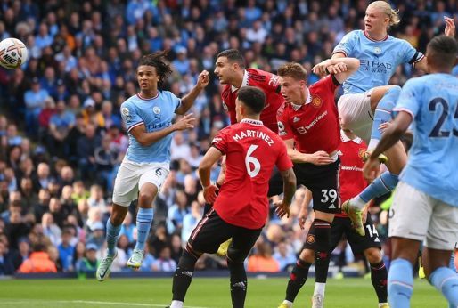 Premier Lig'de dev mücadele! Manchester City, Manchester United ile karşılaşıyor - Spor