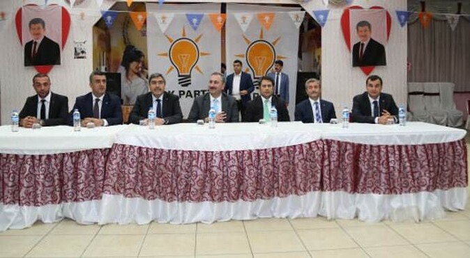 Gaziantep&#039;te AK Parti&#039;ye 200 kişilik katılım
