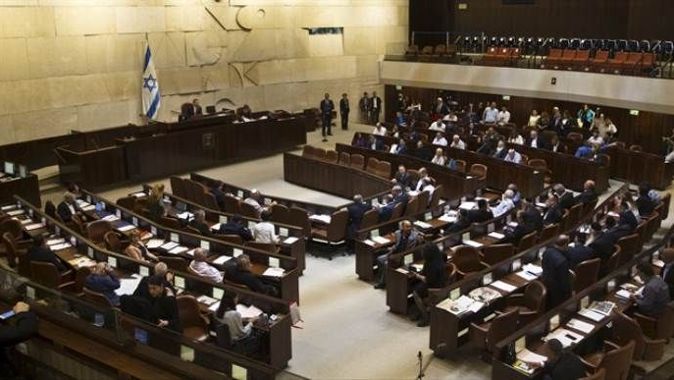 Knesset skandal tasarıyı onayladı
