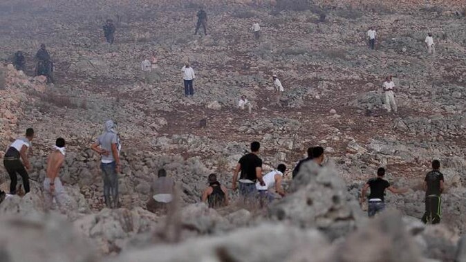 Siyonist yerleşimciler Filistinli çiftçilere saldırdı
