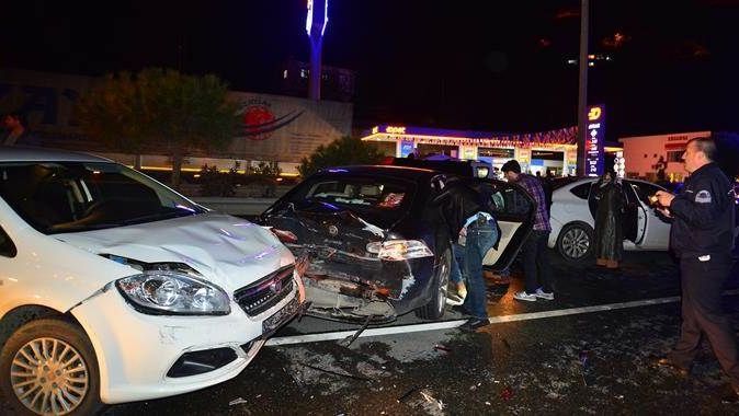 Trabzon&#039;da zincirleme trafik kazası: 5 yaralı