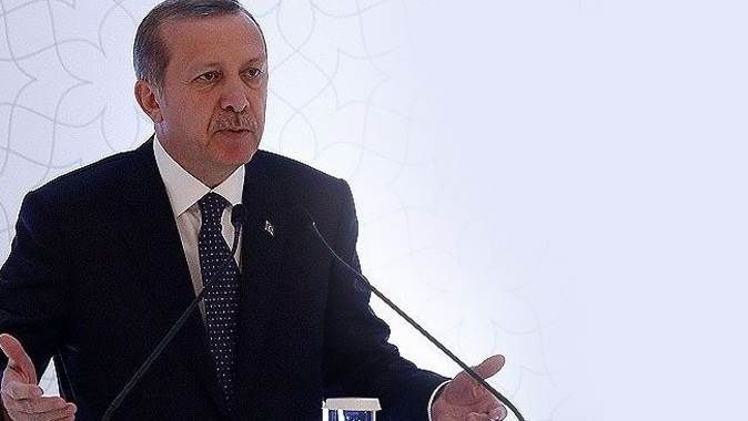 Erdoğan&#039;ı kürsüden indiren önemli telefon
