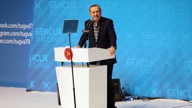 Erdoğan&#039;dan Coşkun&#039;a plaket