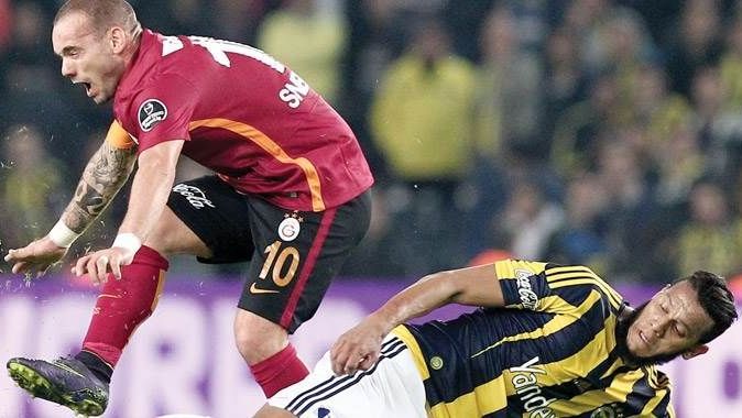 Sneijder, Fırat Aydınus&#039;a yüklendi