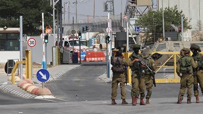 İşgalci İsrail güçleri 44 Filistinliyi gözaltına aldı
