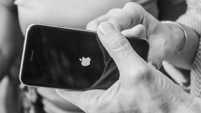 Apple&#039;ın kârı iPhone satışlarıyla yüzde 30 arttı