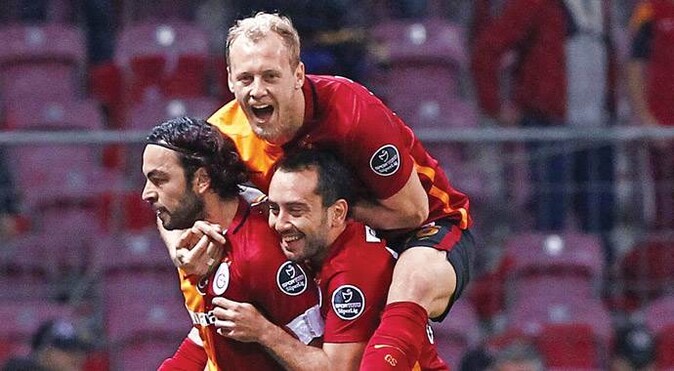 Galatasaray, Eskişehir&#039;e fark atıp moral depoladı