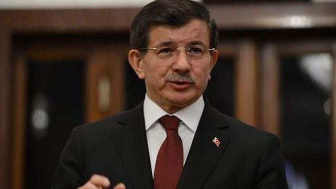 Başbakan Davutoğlu&#039;ndan şehit ailesine ziyaret