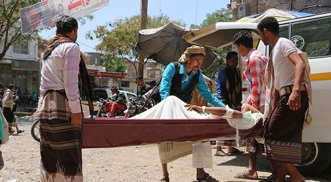 Yemen&#039;deki koalisyon güçleri sivilleri vurdu: 15 ölü
