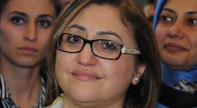 Fatma Şahin seçim sonuçları sonrası ağladı