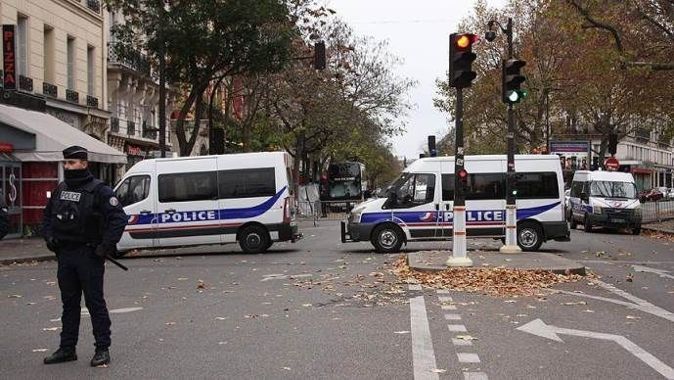 Paris sokakları sessizliğe büründü
