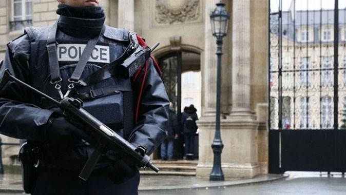 Türk yetkiliden &#039;Paris saldırganı&#039; açıklaması