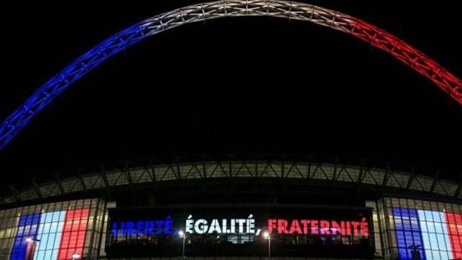 İngilizler Wembley&#039;de Fransa marşını söyleyecek
