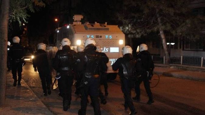Ülkücülerle HDP&#039;liler birbirine girdi