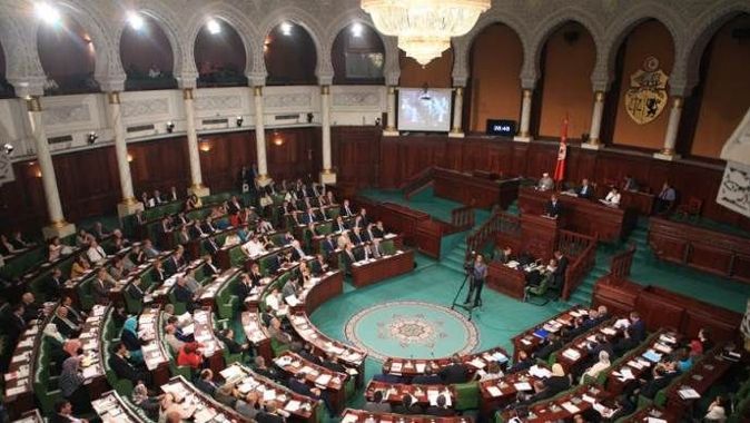 Tunus&#039;ta iktidar partisindeki çatlak büyüyor
